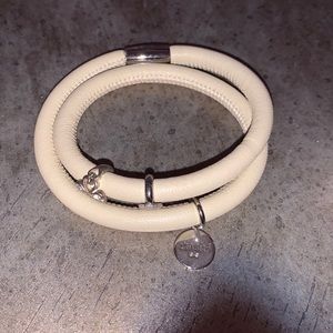 Endless charm bracelet w/ 3 charms included